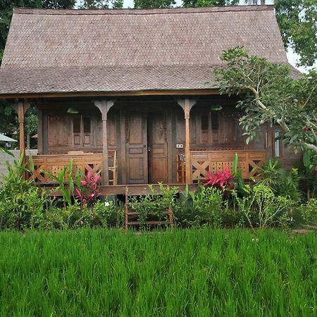 Benisari Batik Garden Cottage ウブド エクステリア 写真