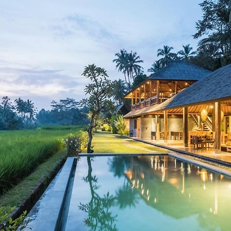 Benisari Batik Garden Cottage ウブド エクステリア 写真