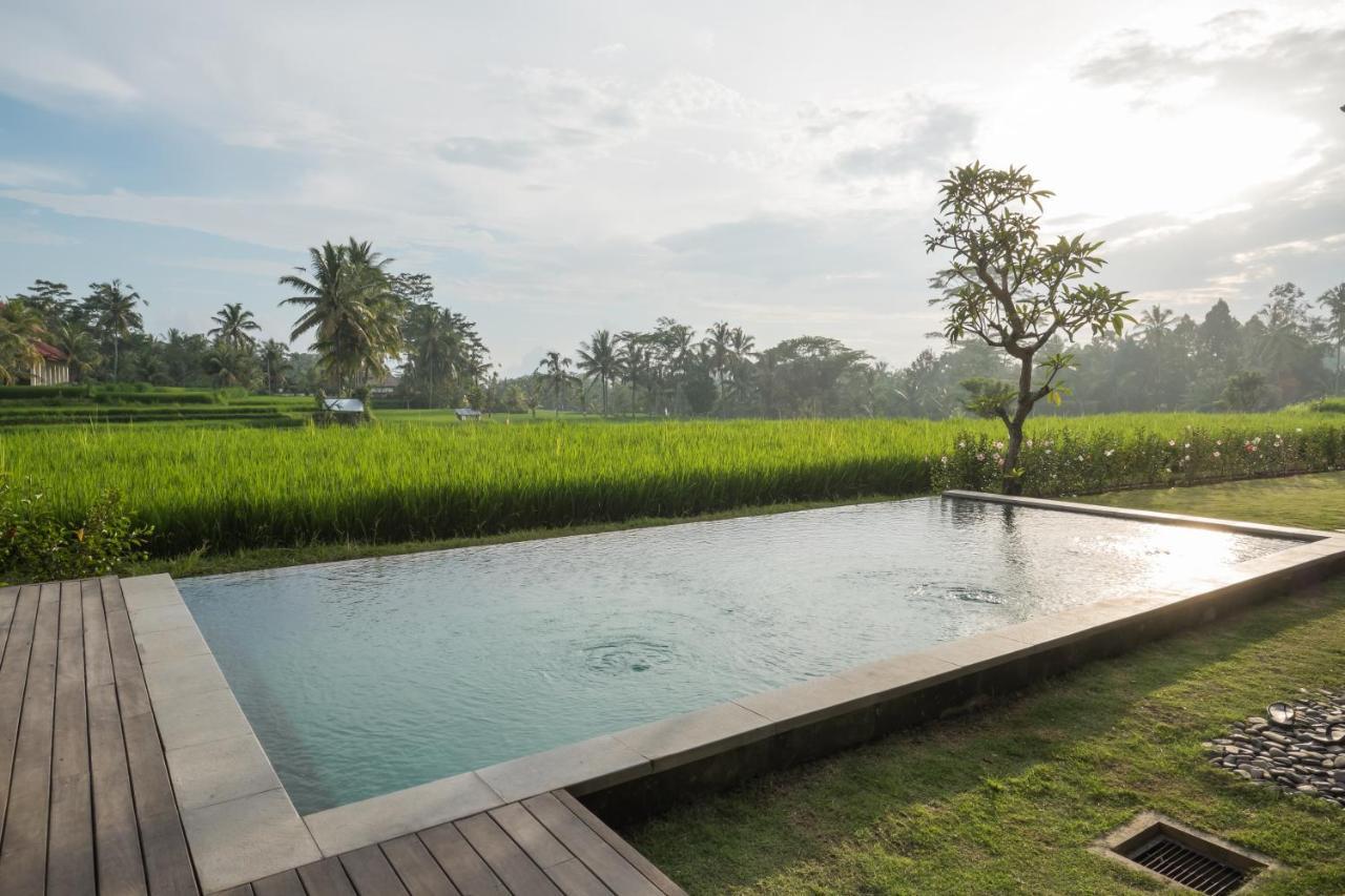 Benisari Batik Garden Cottage ウブド エクステリア 写真