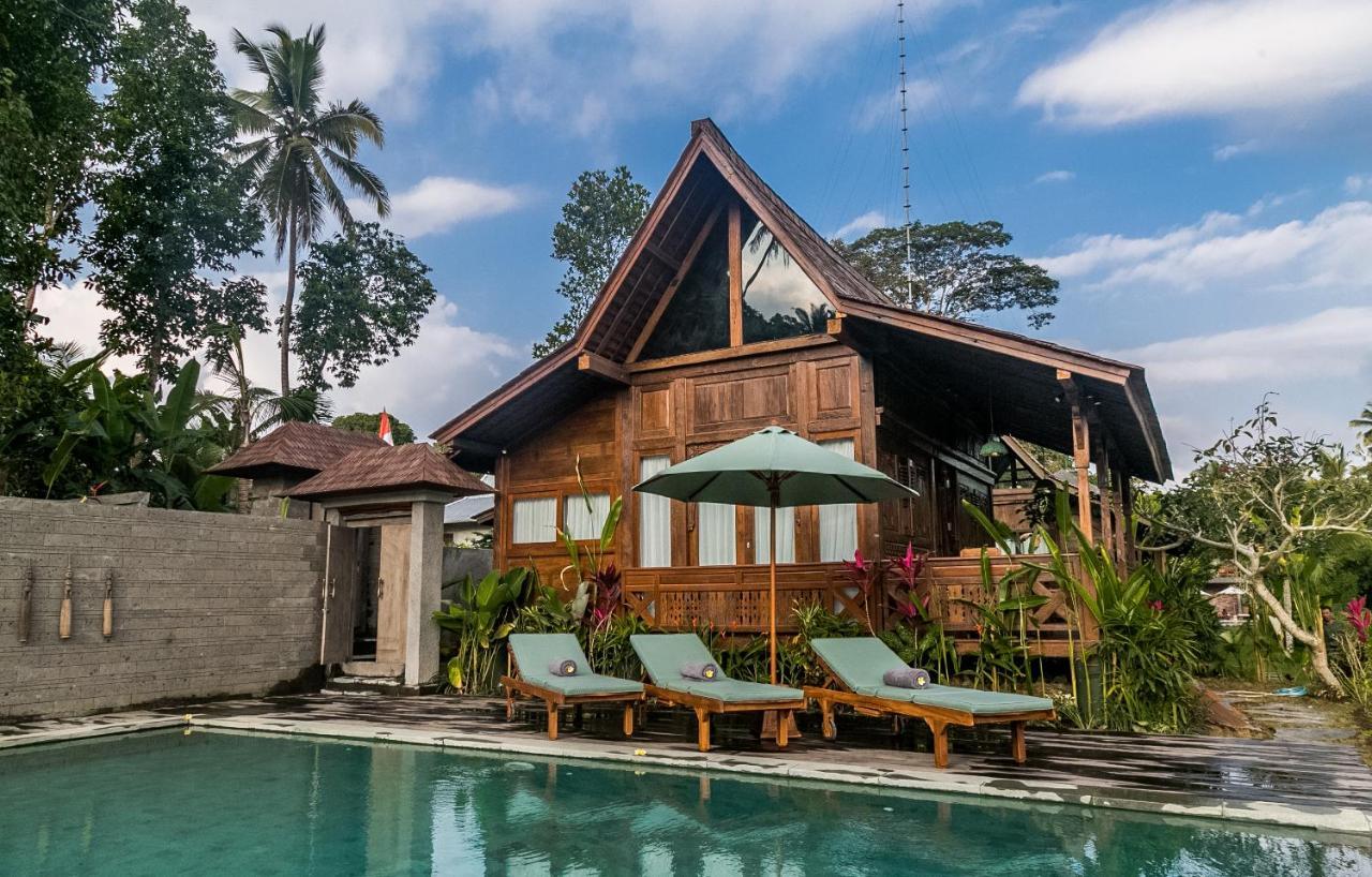 Benisari Batik Garden Cottage ウブド エクステリア 写真