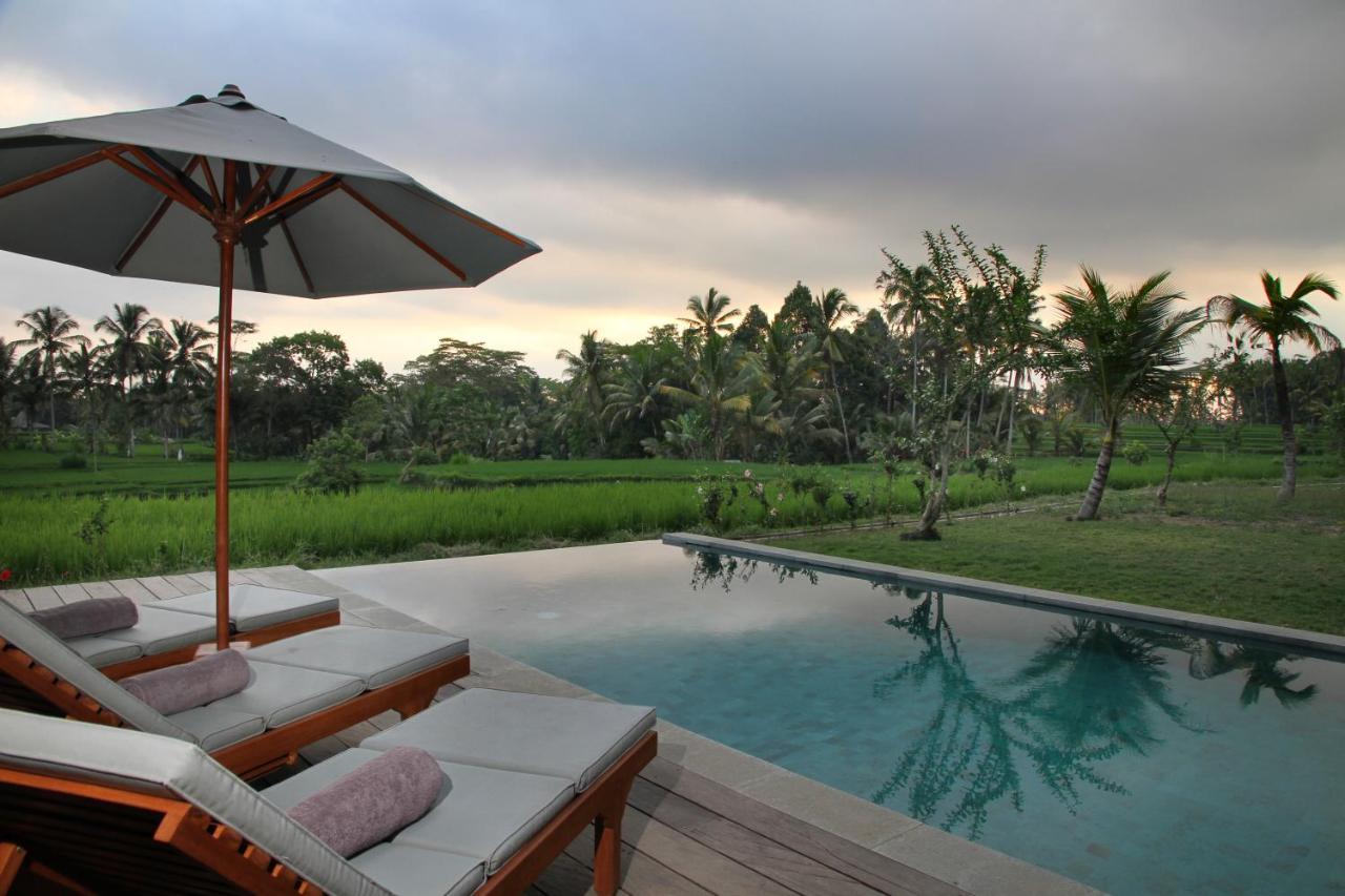Benisari Batik Garden Cottage ウブド エクステリア 写真