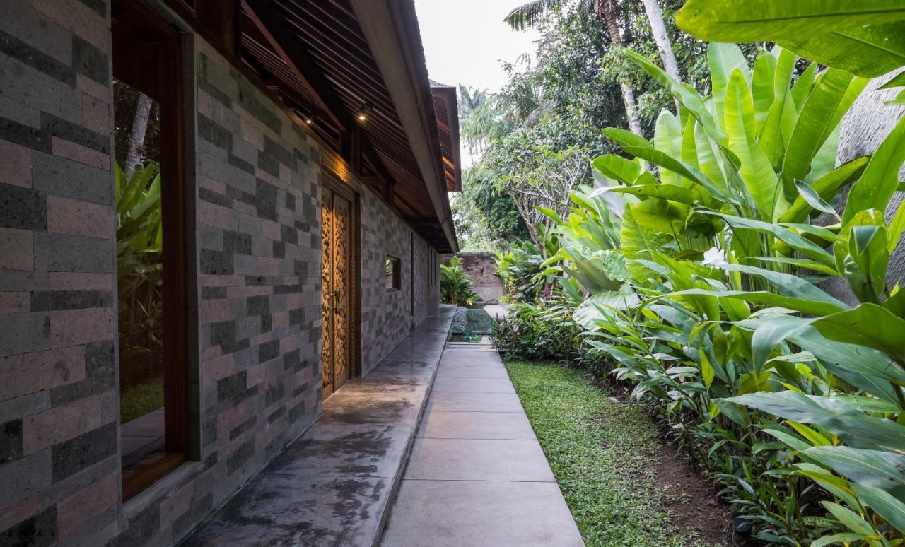 Benisari Batik Garden Cottage ウブド エクステリア 写真