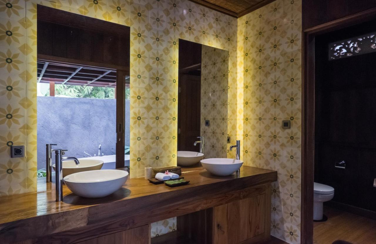 Benisari Batik Garden Cottage ウブド エクステリア 写真